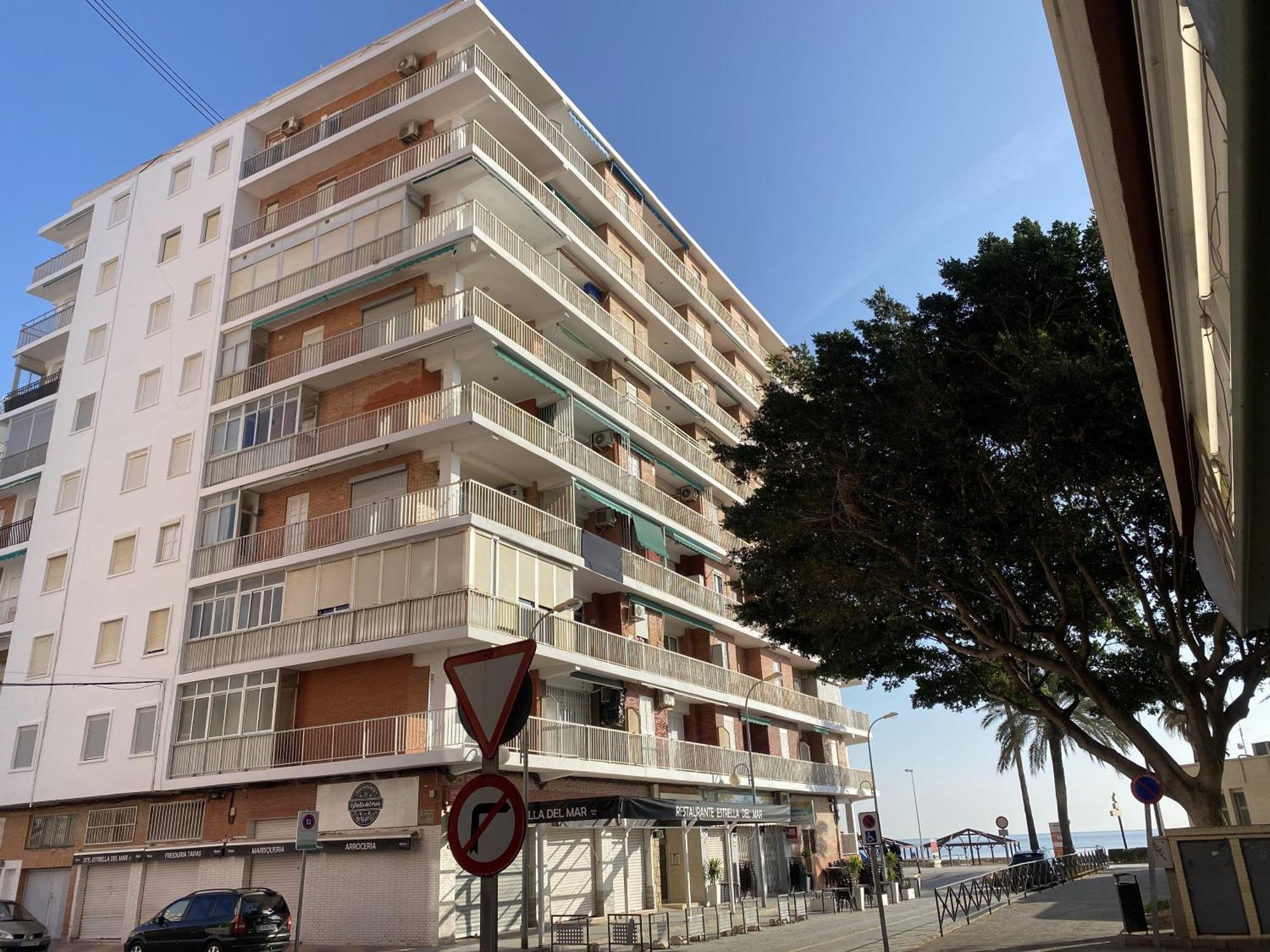 Beachfront And Cozy Apartment Cullera Ngoại thất bức ảnh