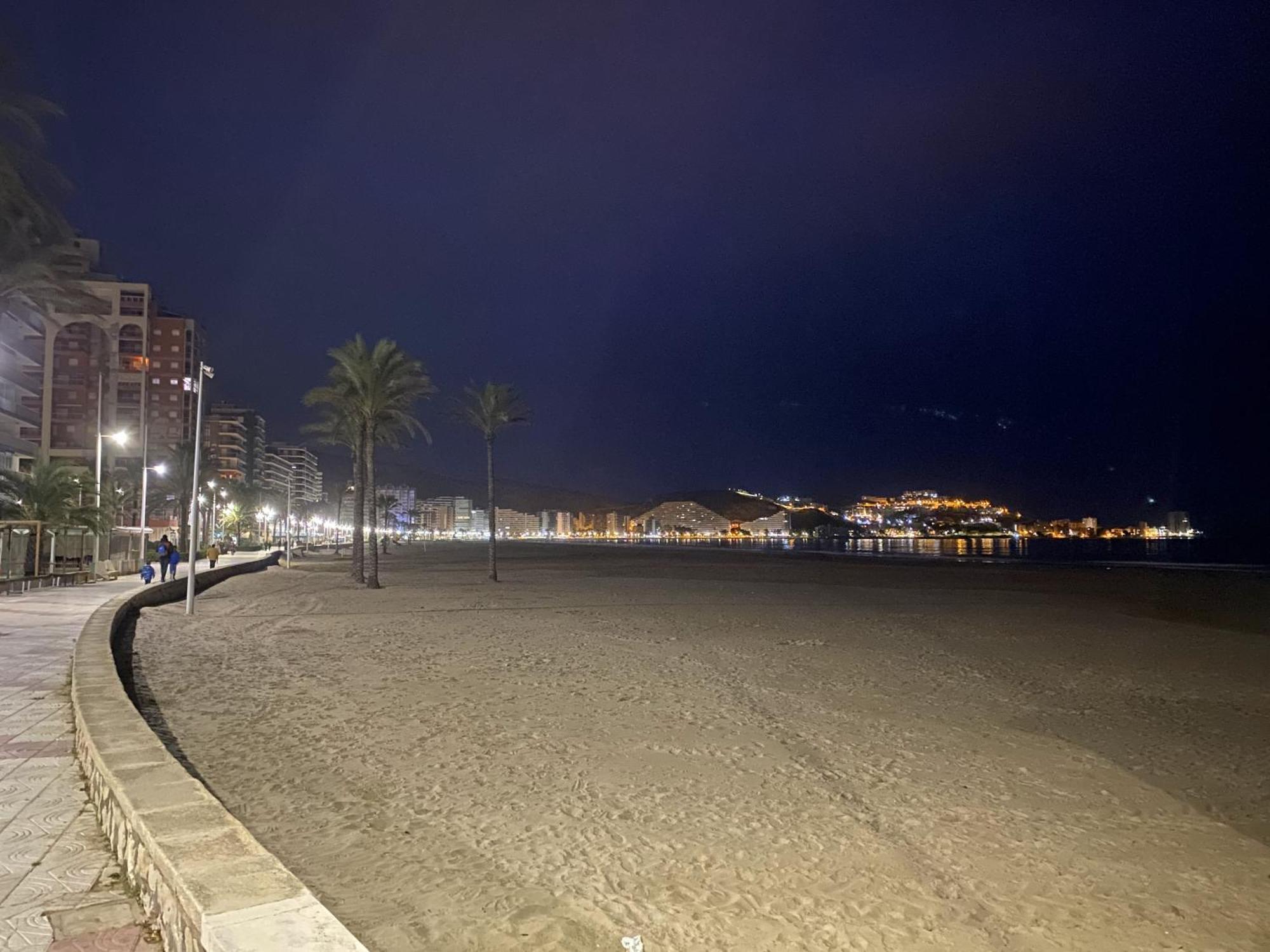 Beachfront And Cozy Apartment Cullera Ngoại thất bức ảnh